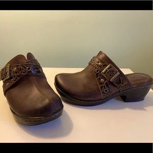 Western style clogs